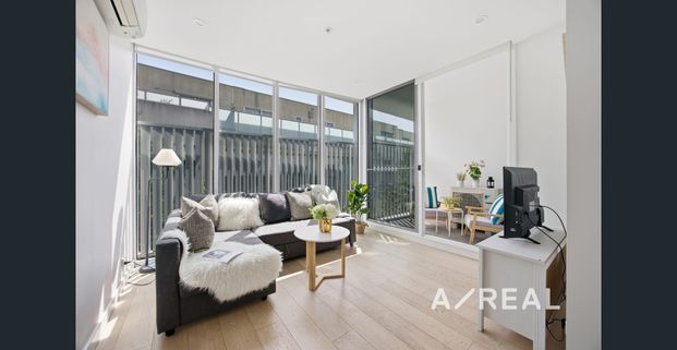 Furnished Luxury 1-Bedroom Apartment in Bayside - Photo 1