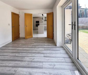3 bedroom bungalow to rent - Photo 2