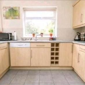 Room in a Shared House, Bracton Drive, NG3 - Photo 3