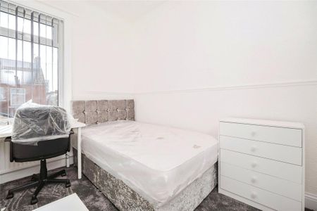 4 bedroom house to rent - Photo 2