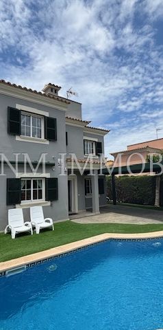 Semi-detached house with pool in Puig de Ros for long-term renta - Photo 2