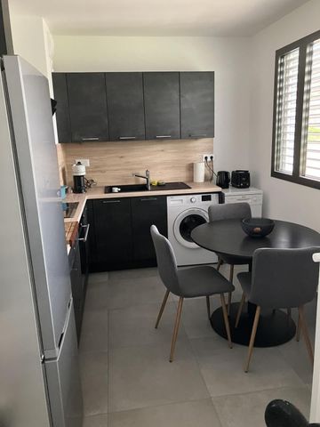 Location Appartement 2 pièces Meublé 44m² STE FOY LES LYON 69110 - Photo 2