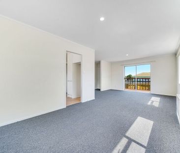 Affordable - 3 Bedroom, Fully Renovated - Photo 1