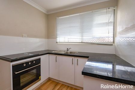 8/62 George St, Bathurst, NSW 2795 - Photo 4