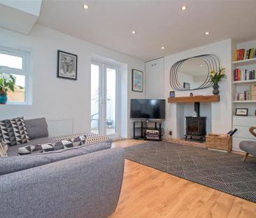 2 bedroom maisonette to rent - Photo 4