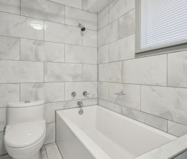 For Lease - 18 Thirty Third Street Unit# 6, Toronto, Ontario - Photo 6