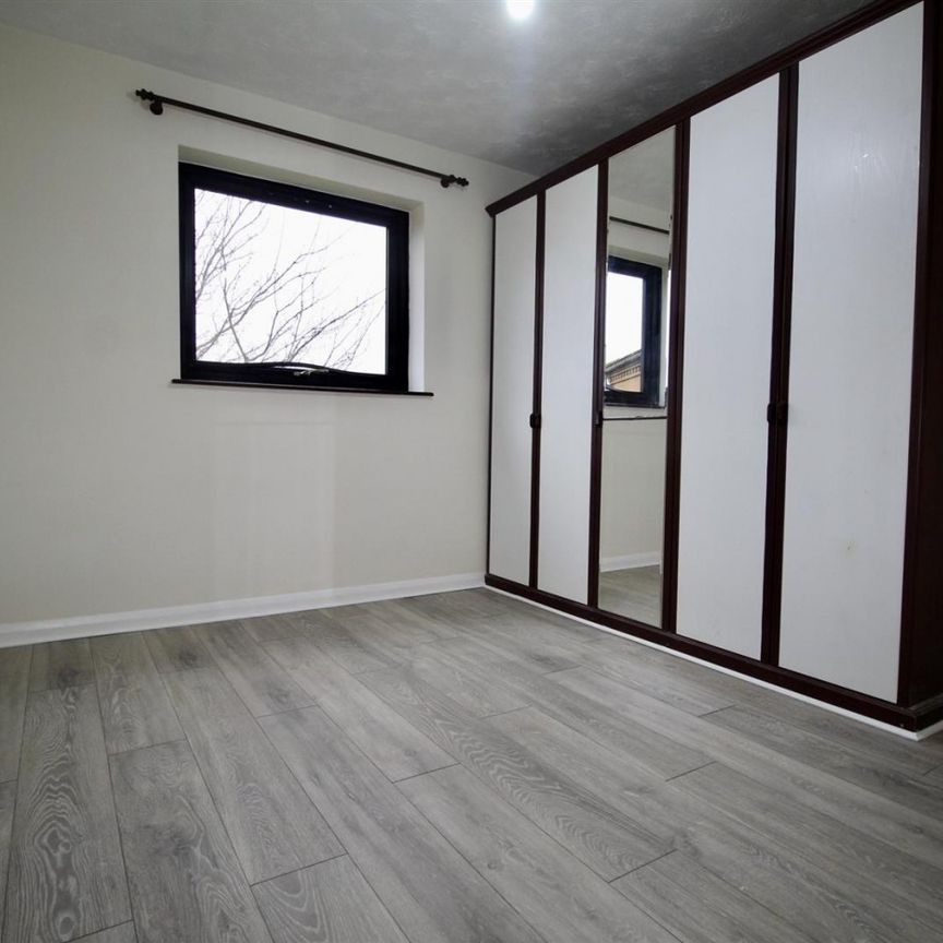 1 Bedroom Flat To Let - Photo 1