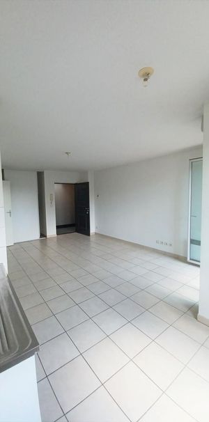 location Appartement T2 DE 44.37m² À GRIGNY - Photo 1