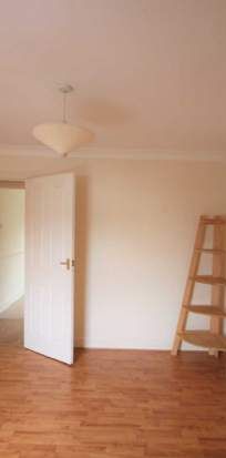 2 bedroom property to rent in Camberley - Photo 1