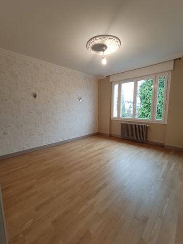COUZEIX MAISON DE 179 M² AVEC JARDIN ET GARAGE - Photo 2
