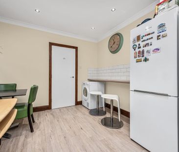 Room in a Shared House, Silvermere Road, SE6 - Photo 3