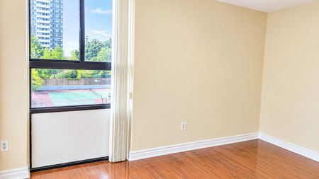 For Lease - 177 Linus Road Unit# 701, Toronto, Ontario - Photo 2