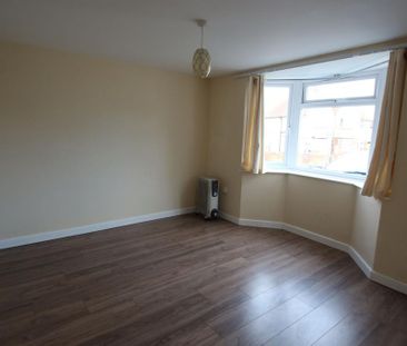 2 bedroom property to rent - Photo 1