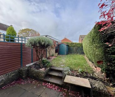 3 bedroom semi-detached house to rent - Photo 1