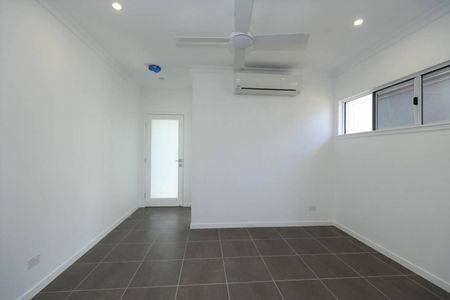 The Village Edge - Designer Home - Change Your Lifestyle - Photo 2