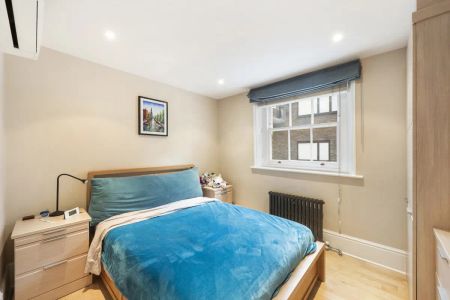 3 bedroom house in London - Photo 4