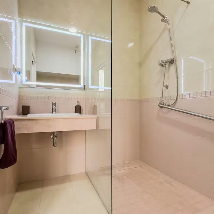 Carrer Nou de la Rambla, Barcelona, Catalonia - Photo 1