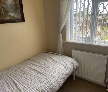 Havering Close, Clacton-on-sea, CO15 - Photo 6