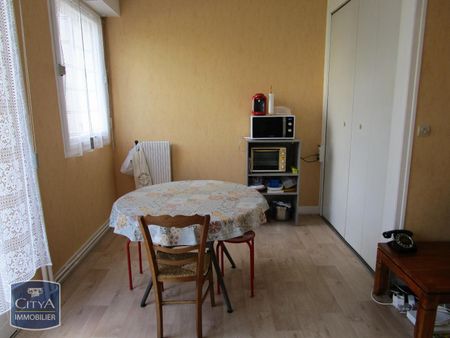 Location Appartement 1 pièce 26m² BLOIS 41000 - Photo 2