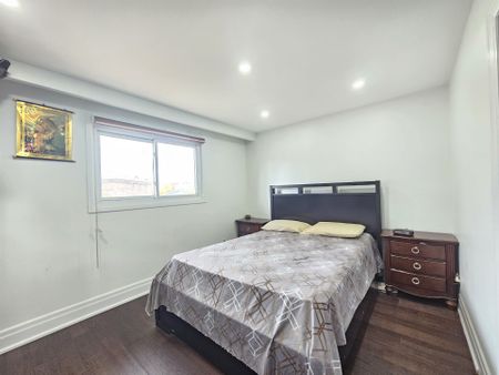 For Lease - 208 Plunkett Road, Toronto, Ontario - Photo 5