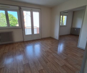 Location - Appartement T4 - 74 m² - Baume-les-Dames - Photo 2