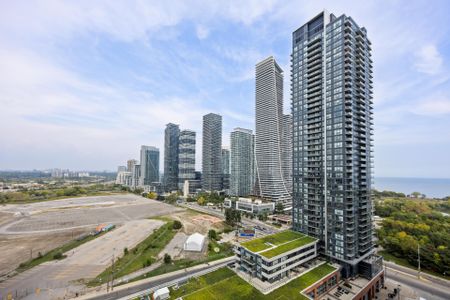 For Lease - 2220 Lakeshore Boulevard Unit# 2004, Toronto, Ontario - Photo 3