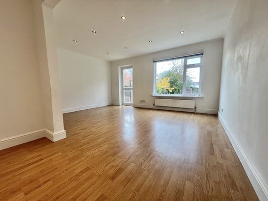 St. Peters Close, Chippenham - Photo 1