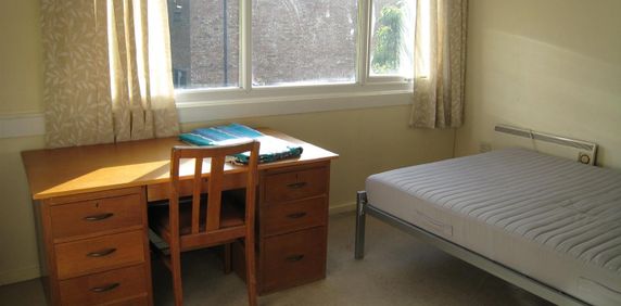 High Kingsdown, Bristol - Photo 2