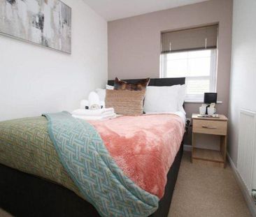 3 bedroom semi-detached house to rent - Photo 6