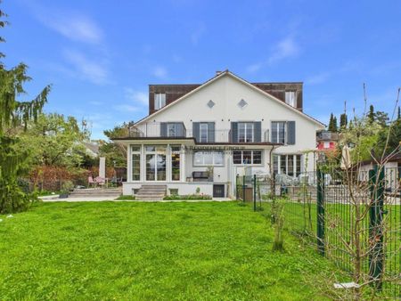 Hoher Ausbaustandard an traumhafter Wohnlage mit Weitblick - Photo 2