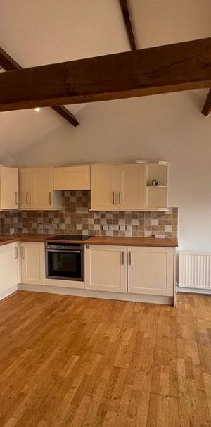 2 bedroom terraced house to rent - Photo 1