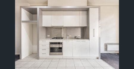 Stunning City Location – Spacious One-Bedroom Gem! - Photo 3