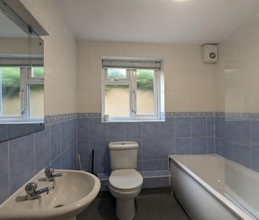 3 bedroom apartment to rent - Photo 6