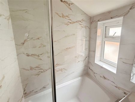 3 bedroom apartment to rent Kettering Road, Northampton, Northamptonshire, NN1 - Photo 4