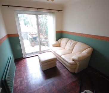 17 Springhill Avenue, Bangor, BT20 3NT - Photo 3