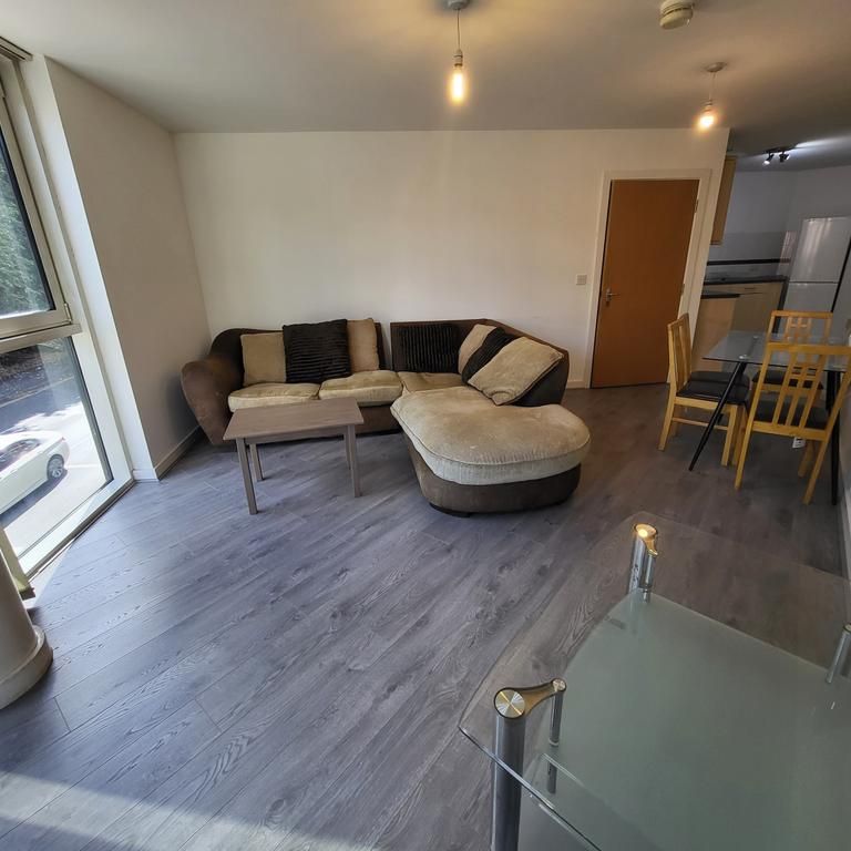 2 bedroom apartment to rent - Photo 1