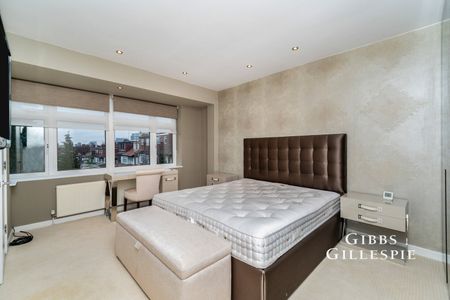 4 Bedroom House to rent - Photo 4