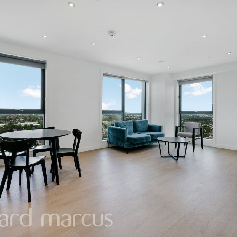 Sutton Court Road, SUTTON - Photo 1