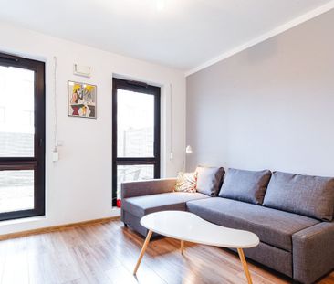 Warszawa, Wola, Sztuk Pięknych - Photo 1