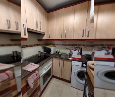 Room in a shared 1-bedroom apartment for rent in Embajadores - Photo 1