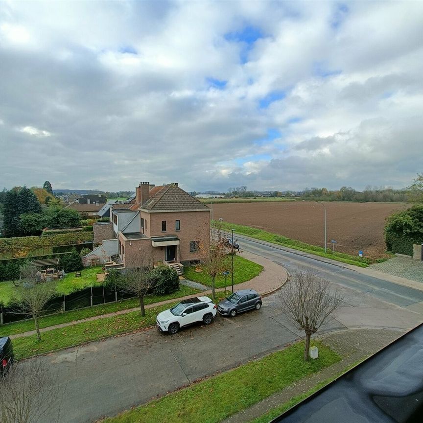 Appartement met 2 slaapkamers en terras - Photo 1