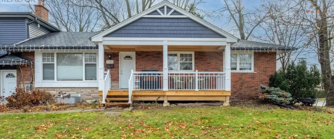 LOWER - 2142 PARKWAY DRIVE — 2 Bedroom - Photo 1