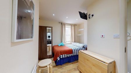 Studio to rent - Photo 2