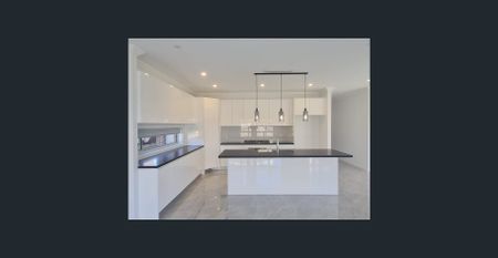 Stunning 5-Bedroom Home in Box Hill – Ready for Your Family! - Photo 4