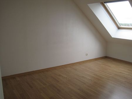 A LOUER APPARTEMENT CENTRE VILLE DE ST QUENTIN 02100 - Photo 2