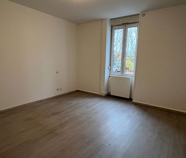 Location Appartement 3 pièces 82m² - Photo 2