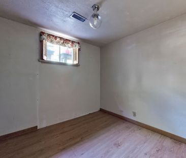 For Lease - 559 Drymen Crescent Unit# 2, Mississauga, Ontario - Photo 4