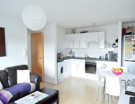 2 Bedroom Apartment To Let - Photo 3