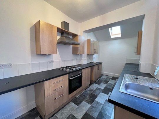 2 bedroom terraced house to rent - Photo 1