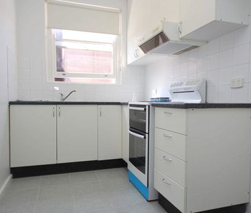 Ideal Location, Close to everything - Photo 4